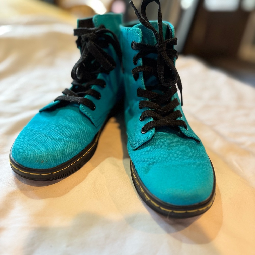 Dr. Martens Hackney Canvas Boots